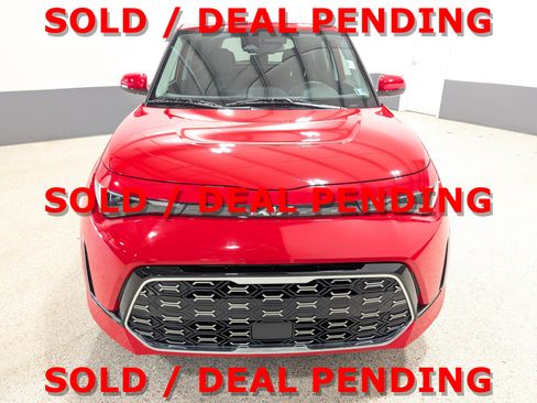 Used 2024 Kia Soul GT-Line w/ GT-Line Technology Package FWD image 8