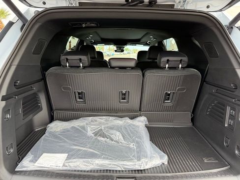 New 2026 Chevrolet Traverse RS w/ LPO, Floor Liner Package image 18