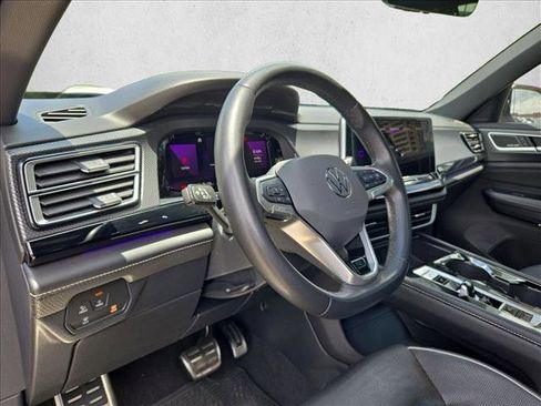 Used 2024 Volkswagen Atlas Cross Sport SEL Premium R-Line AWD/4WD image 9