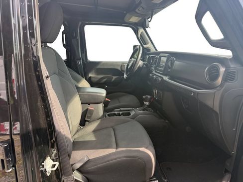 Used 2022 Jeep Wrangler Unlimited Sport AWD/4WD image 15