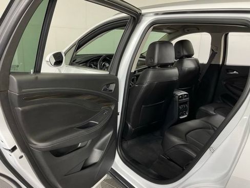 Used 2020 Buick Envision Essence FWD image 29