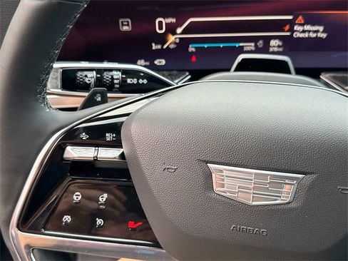 New 2025 Cadillac Escalade IQ Luxury 1 w/ Smart Trailering package image 30