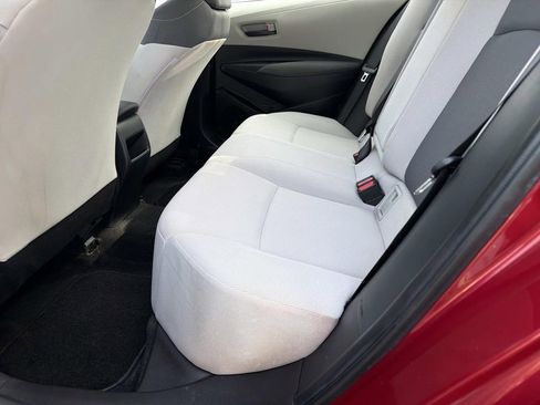 Used 2022 Toyota Corolla LE FWD image 13