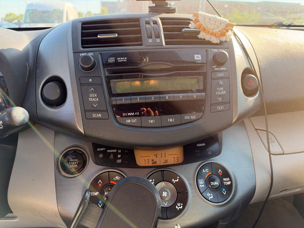 Used 2011 Toyota RAV4 Limited w/ Limited Extra Value Pkg FWD image 10