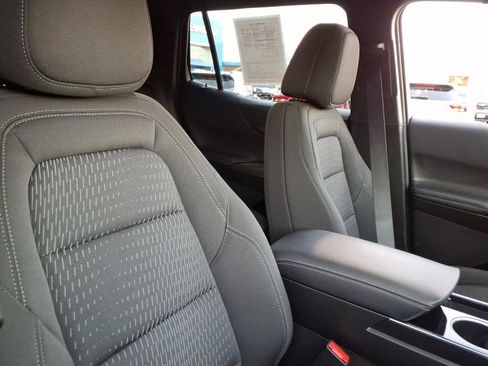 Used 2025 Chevrolet Equinox LT image 23