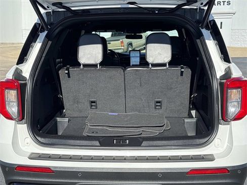 Used 2024 Ford Explorer ST w/ Equipment Group 401A image 5