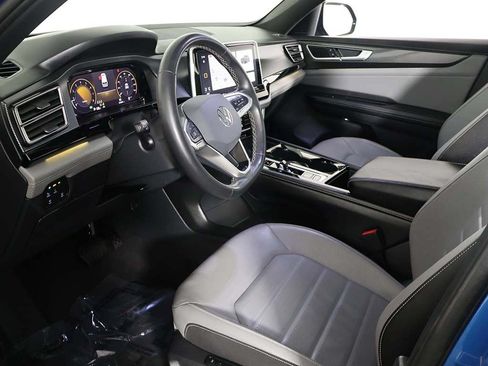 Used 2024 Volkswagen Atlas Cross Sport SEL AWD/4WD image 26