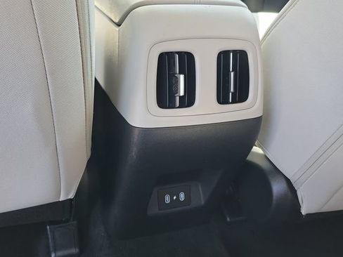 Used 2025 Hyundai Tucson SEL FWD image 25