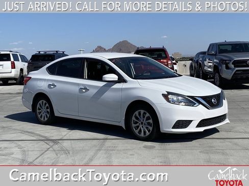Used 2019 Nissan Sentra SV image 1