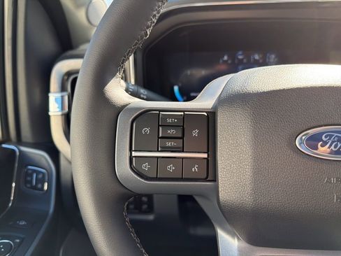 New 2026 Ford F250 Lariat w/ Black Appearance Package image 26