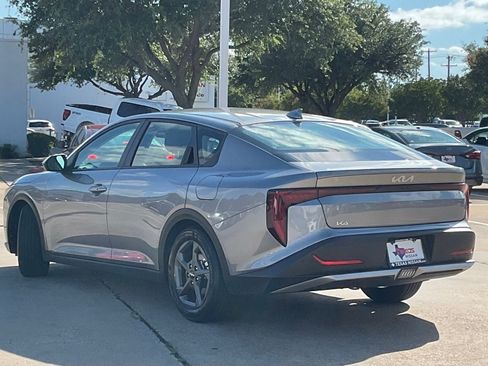 Used 2025 Kia K4 FWD image 6