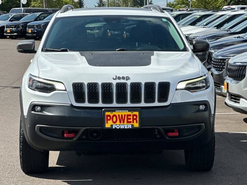 Used 2019 Jeep Cherokee Trailhawk AWD/4WD image 9