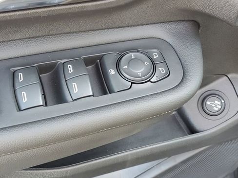 Certified 2023 GMC Terrain SLE w/ Driver Convenience Package AWD/4WD image 17