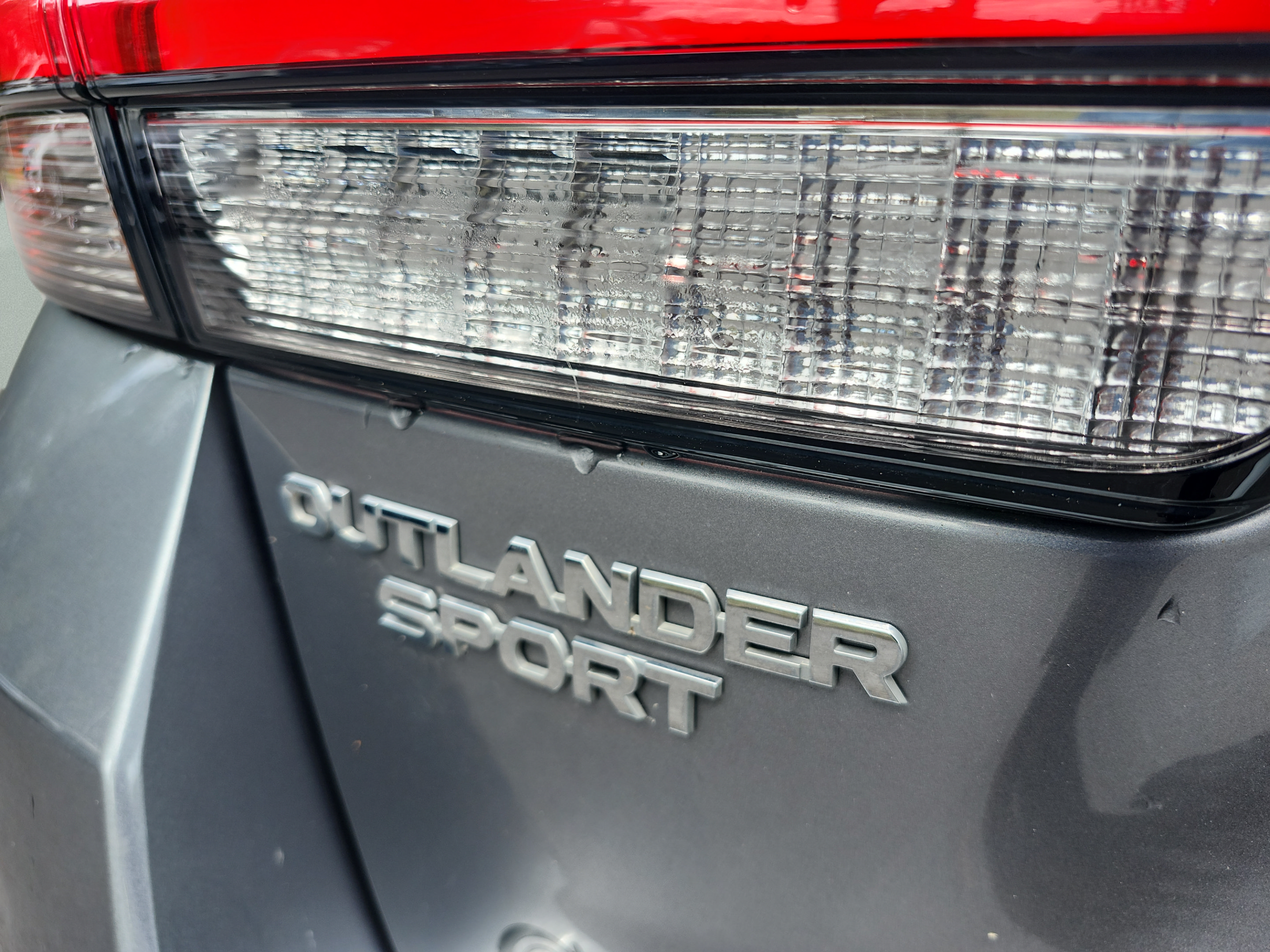 Used 2020 Mitsubishi Outlander Sport SE FWD image 32
