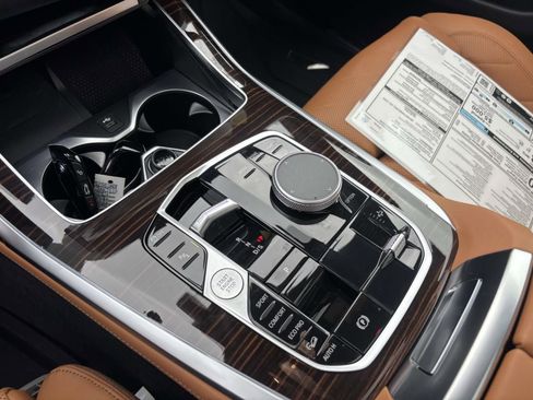 New 2026 BMW X7 xDrive40i w/ M Sport Package image 24