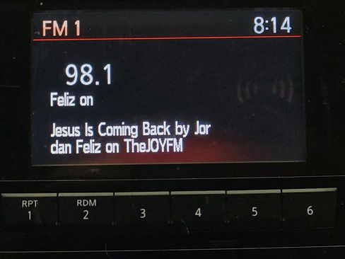 Used 2017 Nissan Rogue SV image 25