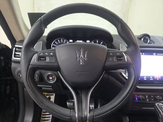 Used 2023 Maserati Ghibli Modena Q4 AWD/4WD image 4