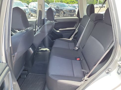 Used 2015 Subaru Forester 2.5i Premium AWD/4WD image 9