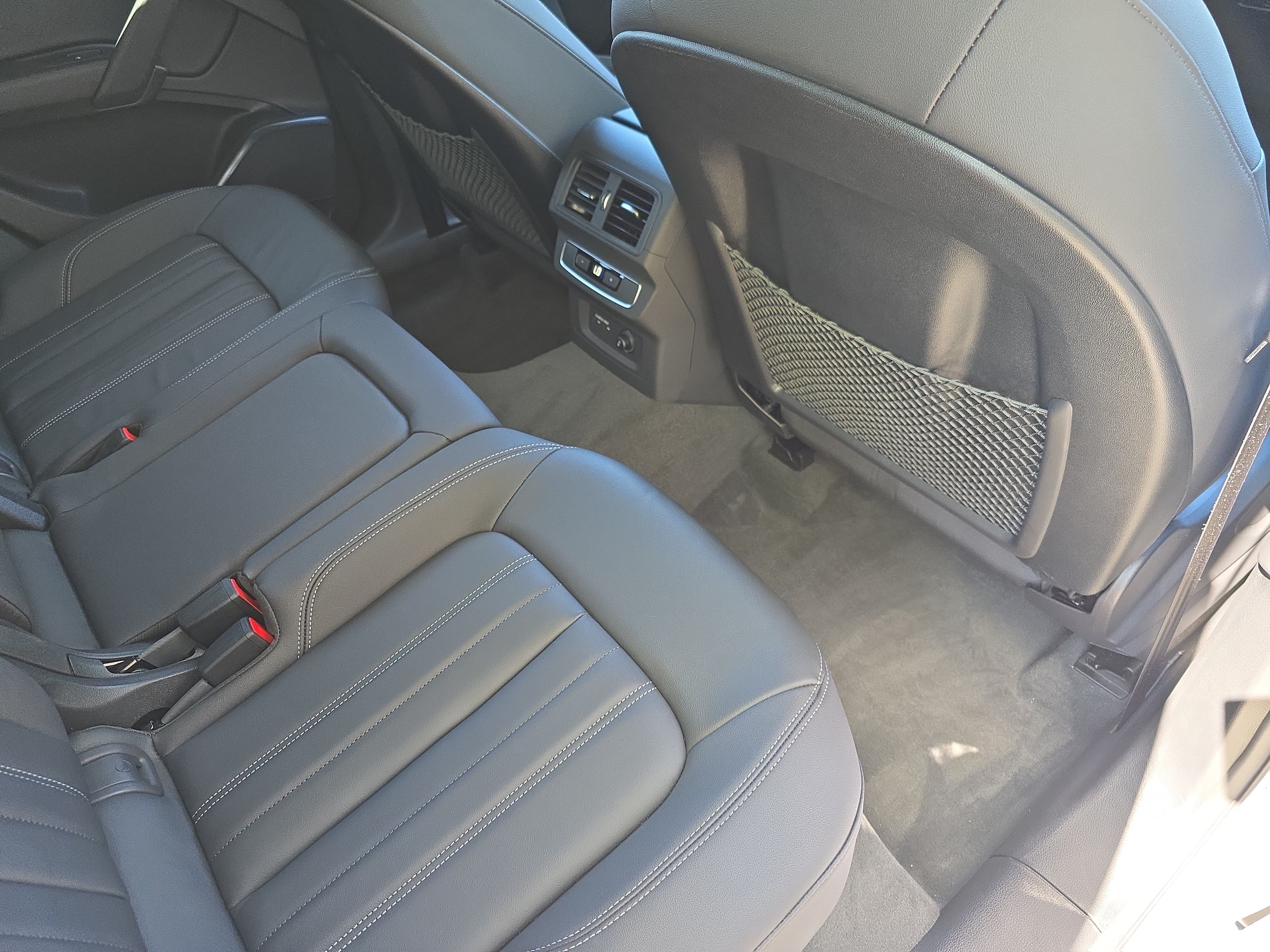 Used 2023 Audi Q5 2.0T Premium w/ Convenience Package AWD/4WD image 11