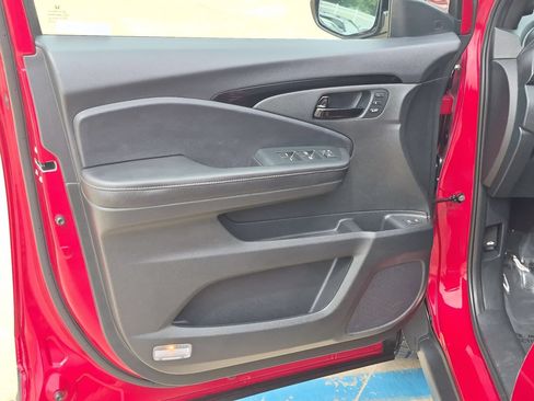 Used 2023 Honda Passport Elite image 12