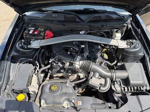 Used 2014 Ford Mustang Convertible RWD image 35