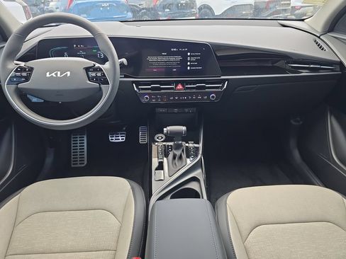 New 2026 Kia Niro SX Touring FWD image 13