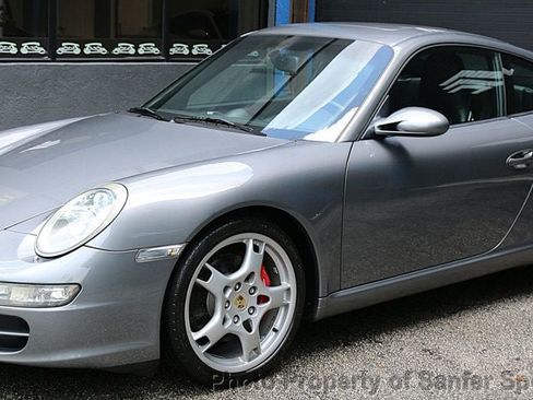 Used 2005 Porsche 911 Carrera S RWD image 4