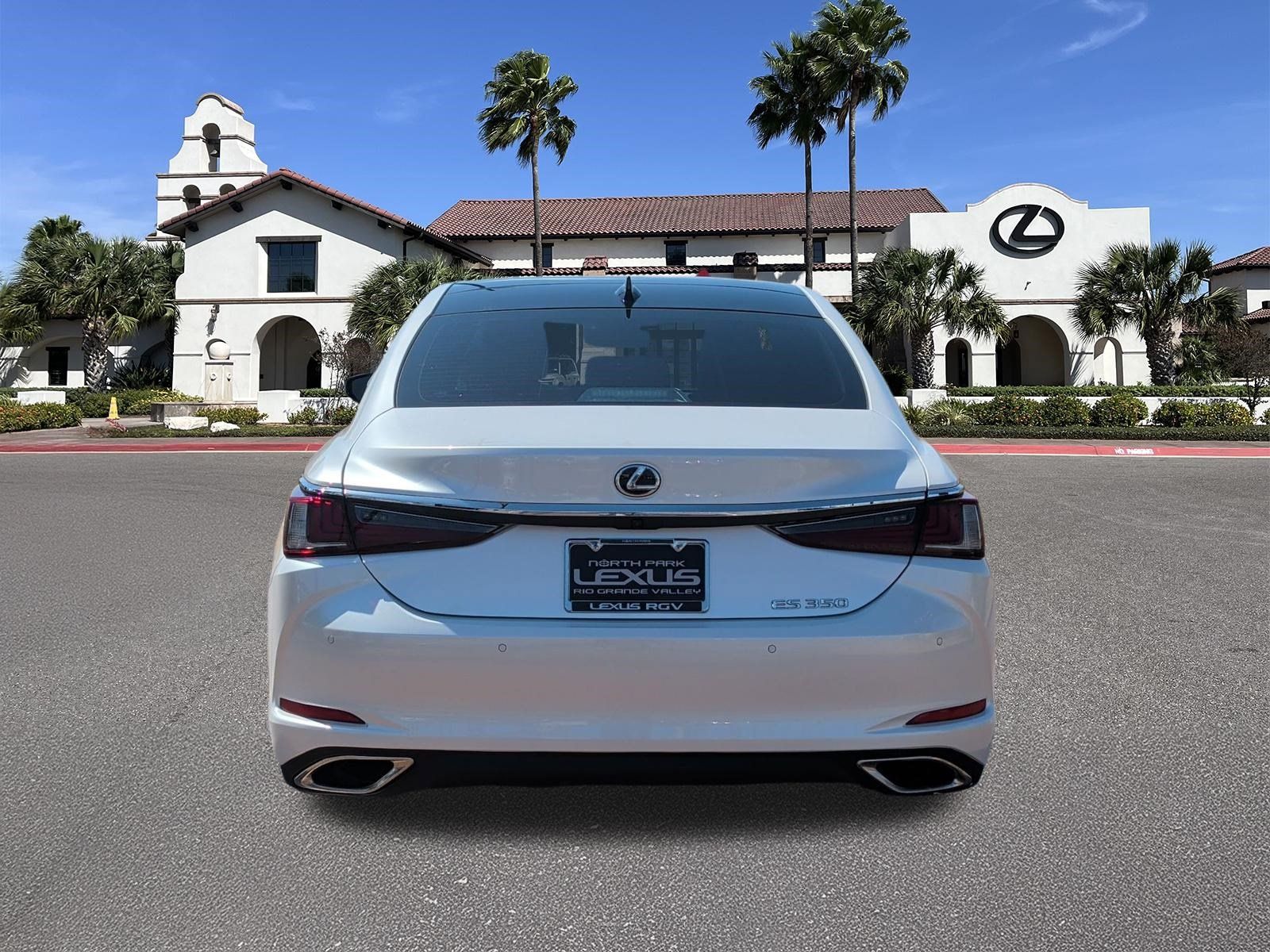 Certified 2025 Lexus ES 350 w/ Premium Package FWD image 3