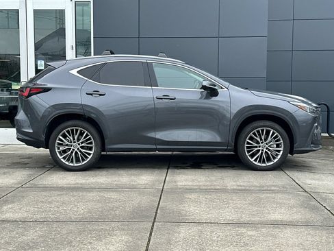 Used 2023 Lexus NX 350 AWD w/ Vision Package image 2