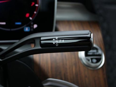 New 2025 Mercedes-Benz C 300 4MATIC Sedan image 20
