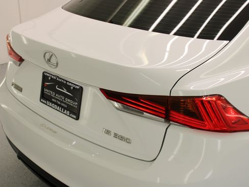 Used 2019 Lexus IS 350 F Sport image 16