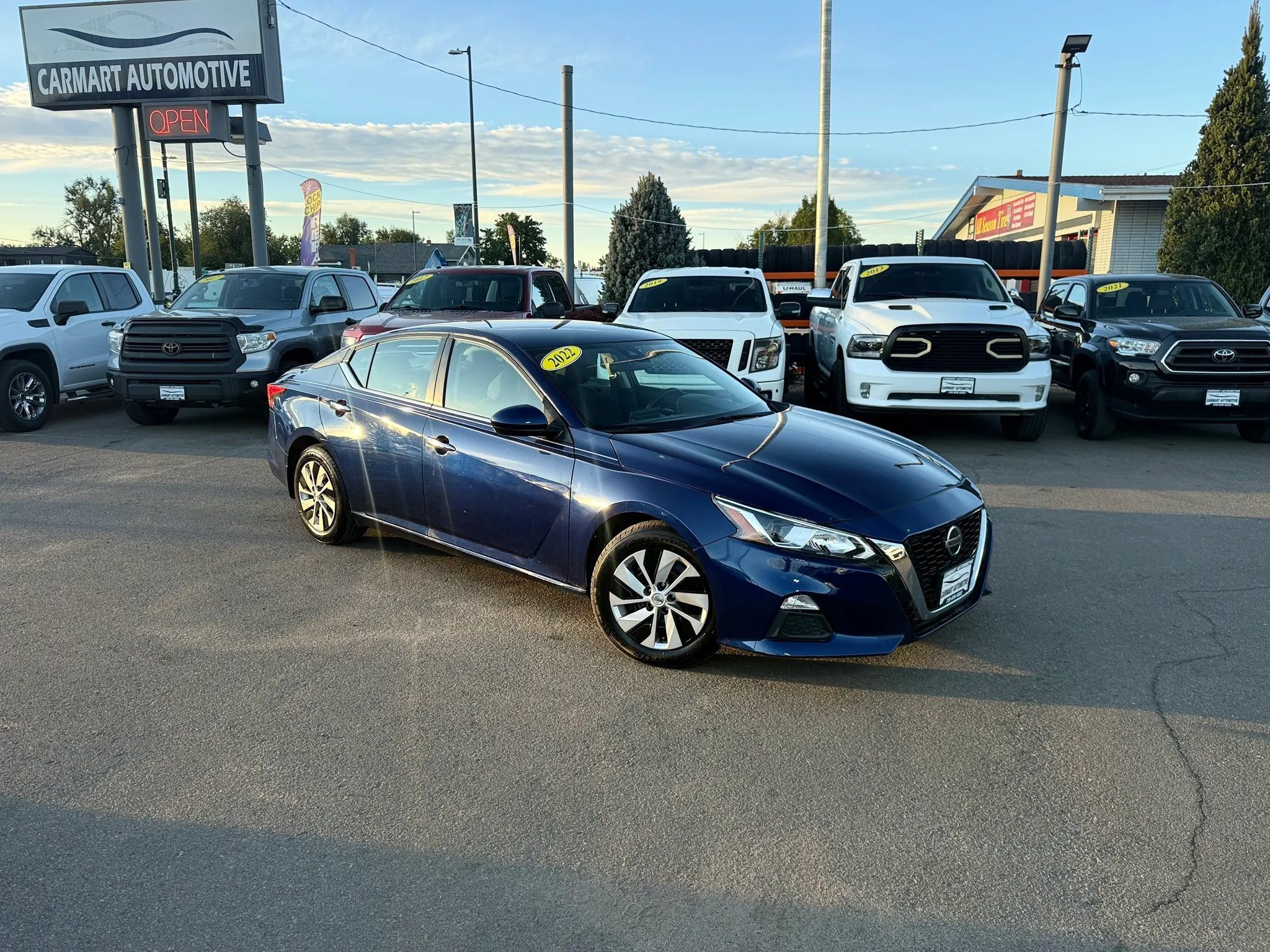 Used 2022 Nissan Altima 2.5 S FWD image 2