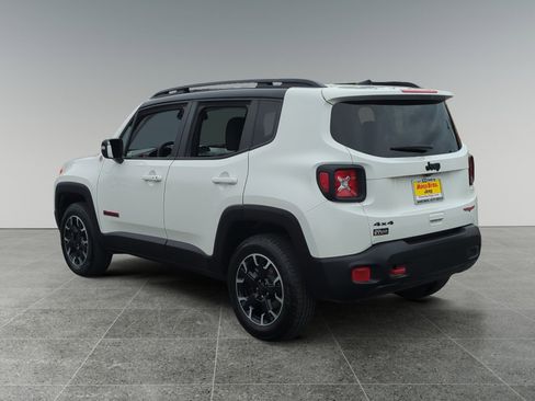 Used 2023 Jeep Renegade Trailhawk image 3