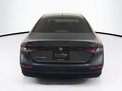 Used 2025 Honda Accord LX image 7