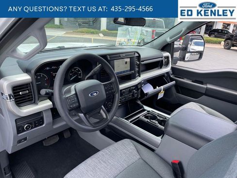 New 2025 Ford F250 XLT w/ 360-Degree Camera Package image 4