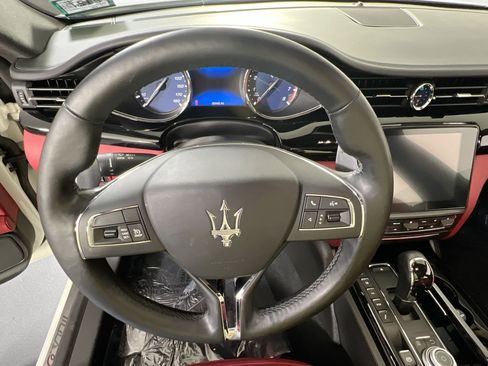 Used 2018 Maserati Quattroporte S Q4 image 11