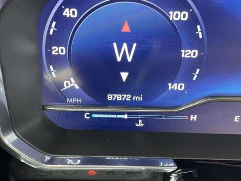 Used 2022 Chevrolet Silverado 1500 LT image 3