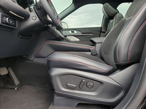 Certified 2025 Ford Explorer ST AWD/4WD image 19