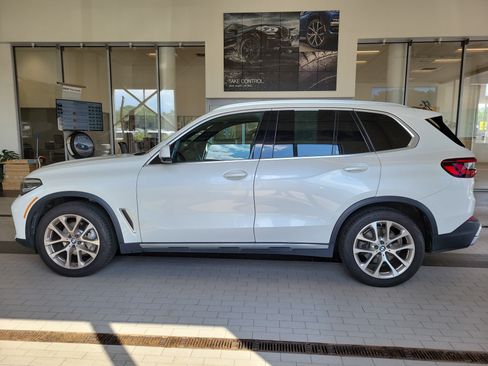 Used 2022 BMW X5 xDrive40i w/ Premium Package AWD/4WD image 8