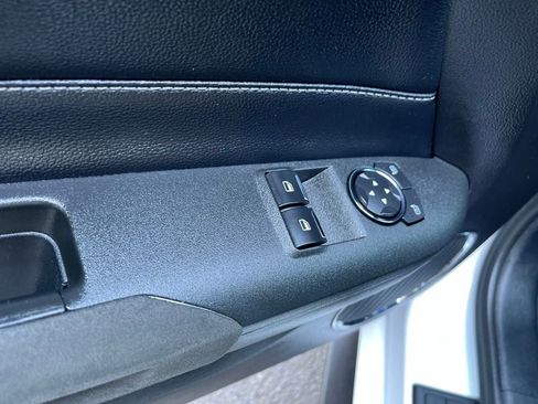 Used 2021 Ford Mustang Premium RWD image 8