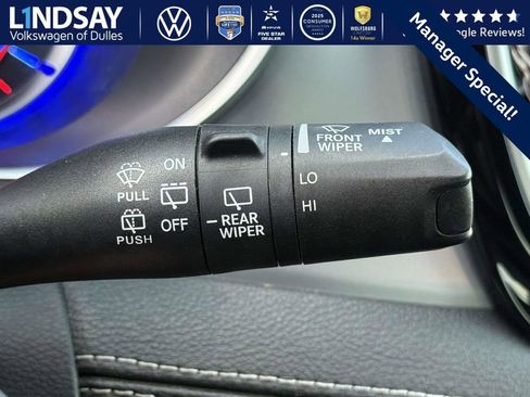 Used 2019 Chrysler Pacifica Limited w/ Advanced Safetytec Group image 23