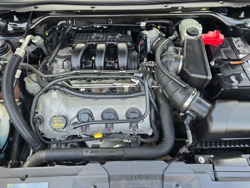 Used 2012 Ford Taurus Limited FWD image 24
