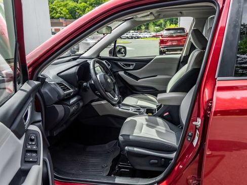 Used 2022 Subaru Forester Premium AWD/4WD image 24