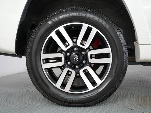 Used 2018 Toyota 4Runner Limited image 67