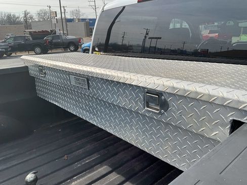 Used 2015 Chevrolet Silverado 2500 LT image 18