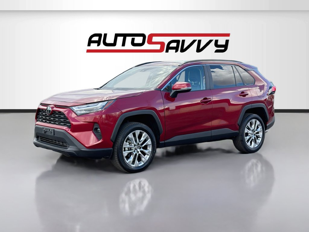 Used 2025 Toyota RAV4 XLE Premium FWD image 3
