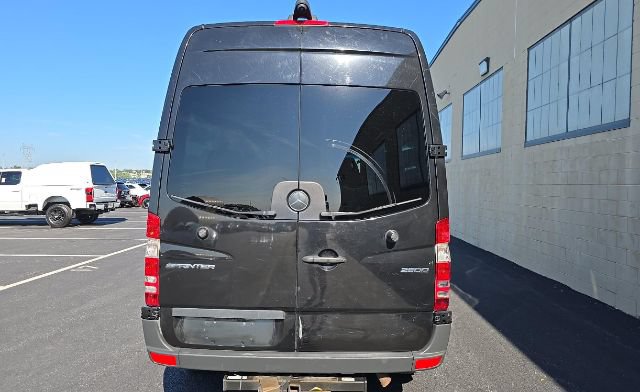 Used 2018 Mercedes-Benz Sprinter 2500 image 3