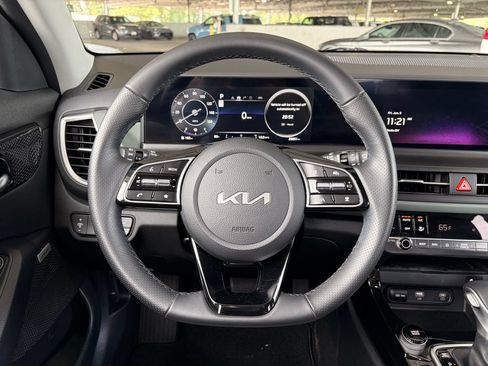 Used 2024 Kia Seltos SX w/ SX Sunroof Package AWD/4WD image 15