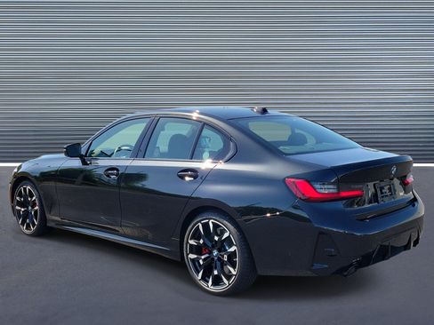 Used 2026 BMW 330i Sedan w/ M Sport Package RWD image 4