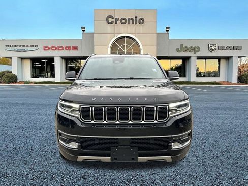 Used 2022 Jeep Wagoneer Series III w/ Rear Seat Video Group 1 image 8